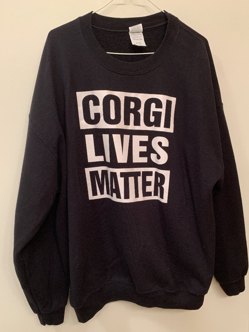 Gildan Heavy Blend Black Sweatshirt Corgi Lives Matter XL Extra Large Dog Lover